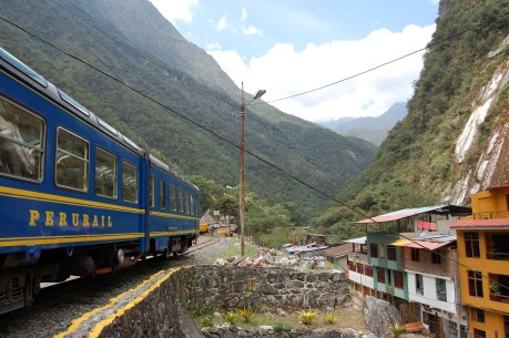 Perurail thru the Sacred Valley to Machu Picchu
